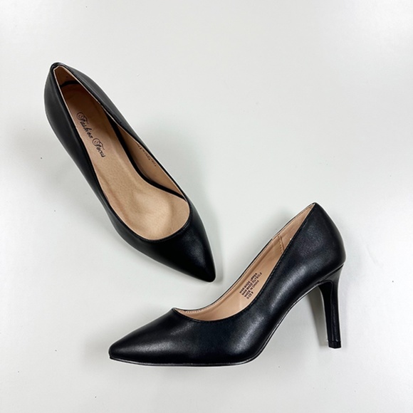 Heels from Fashion Focus - 1185-3 Black - Picture 1 of 2